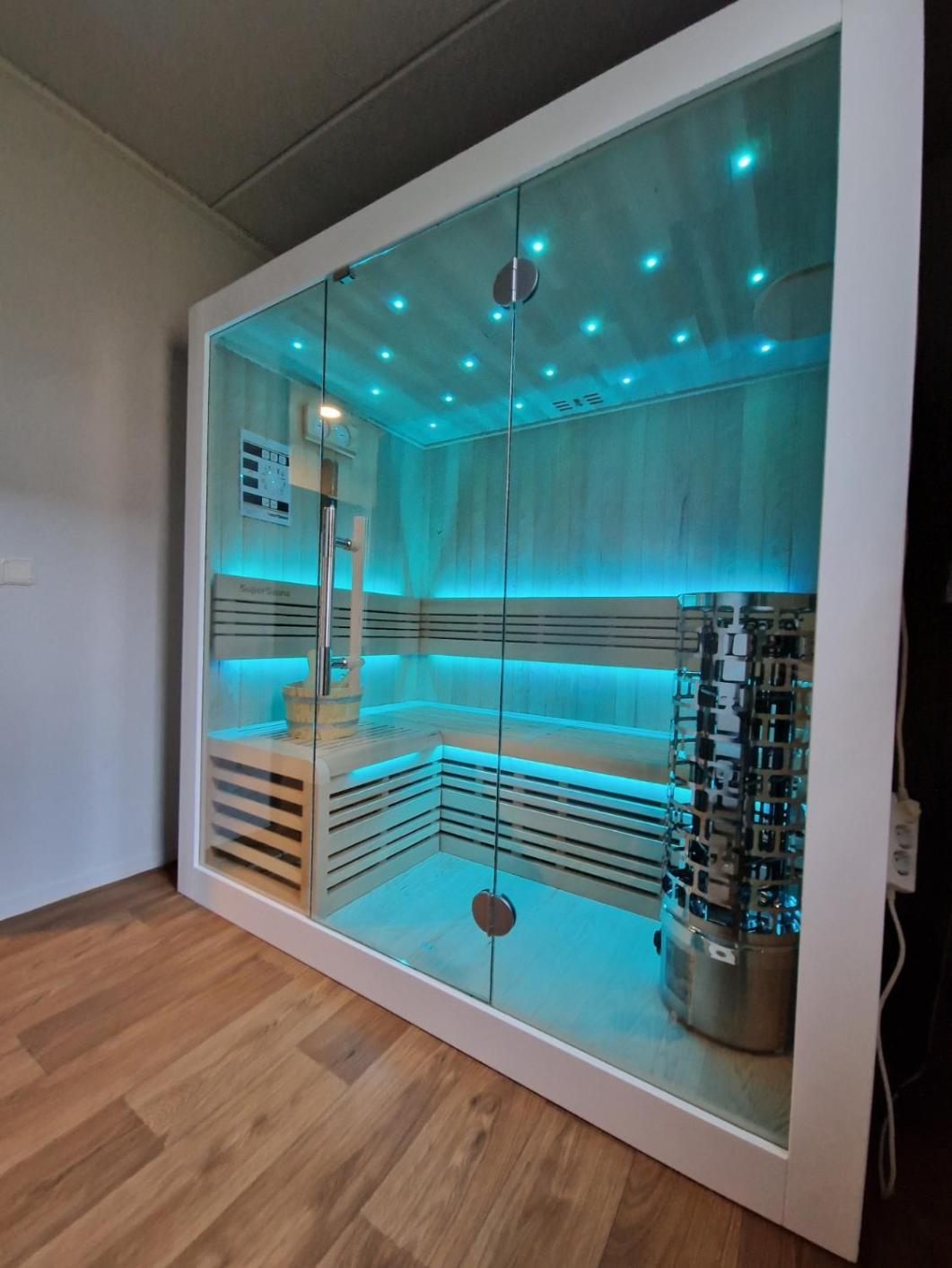 Luxe Vakantiehuisje - Sauna - Natuur - Strand Ewijk Esterno foto